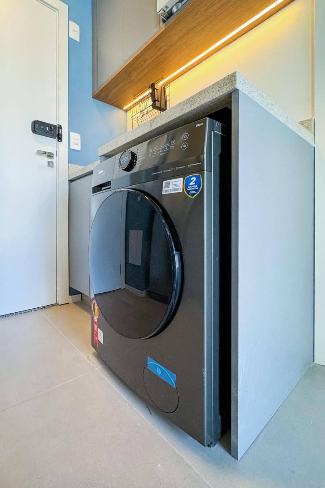 Apartamento Com Varanda Excelente Localizacao No Itaim Bibi *